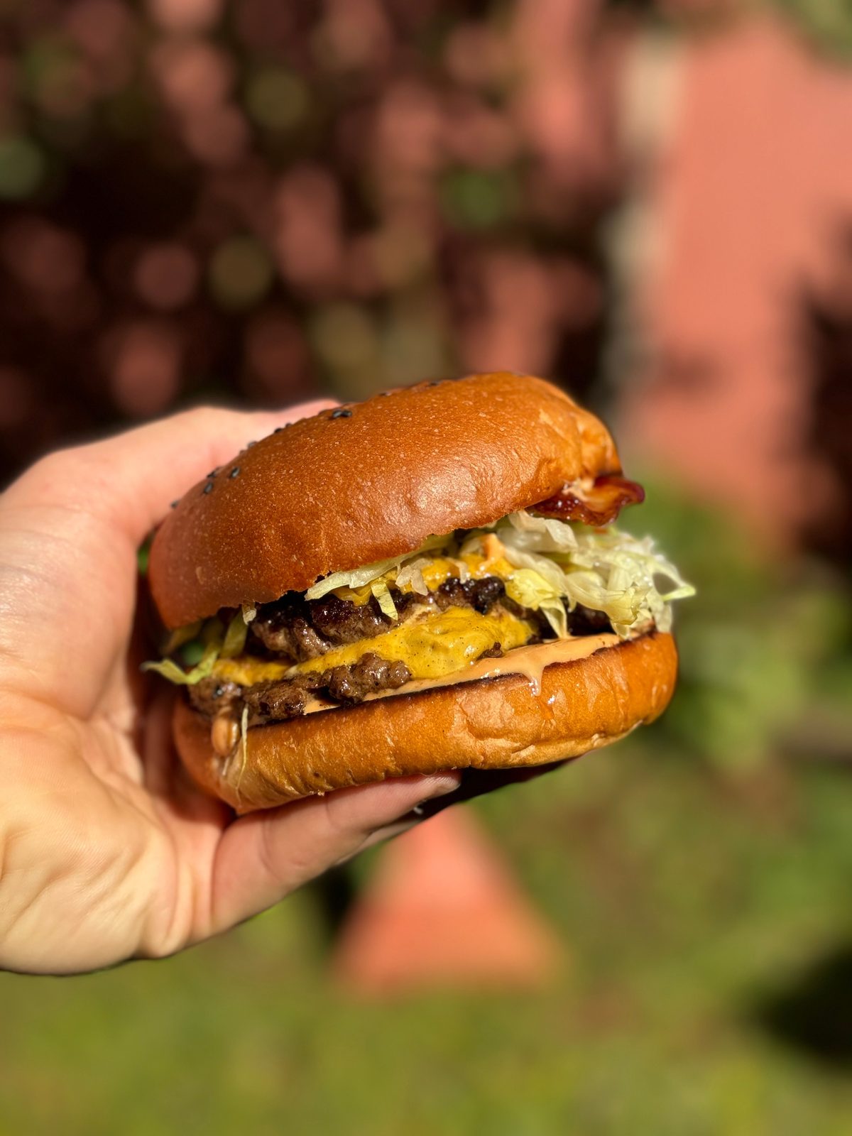 Double smash burger with bacon and lettuce, smash burger party catering