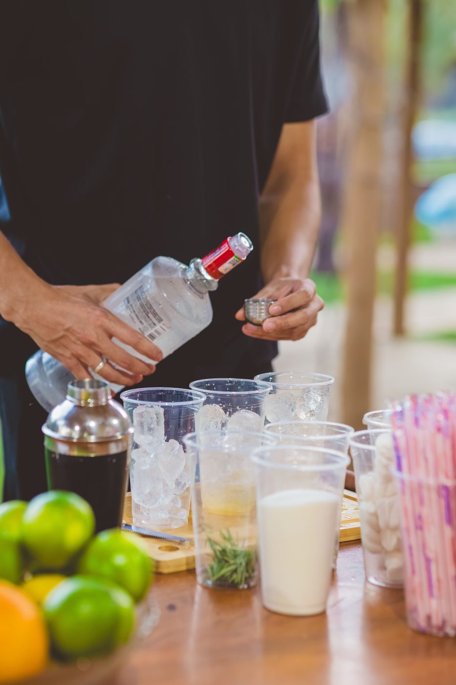 Building cocktails at an outdoor event